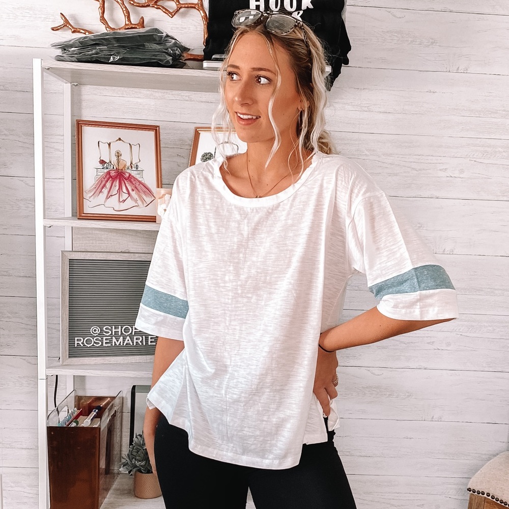 White boxy tee